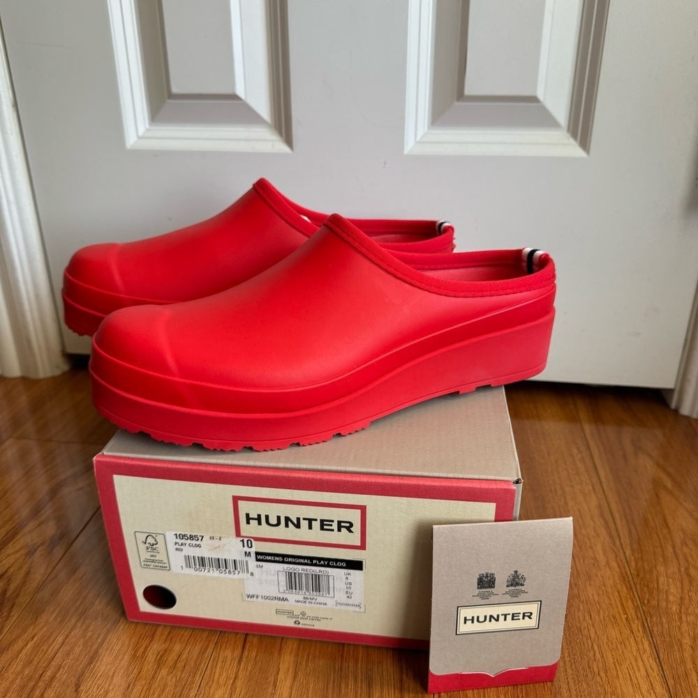 NEW HUNTER Original Play Clog Red Women’s Size 10